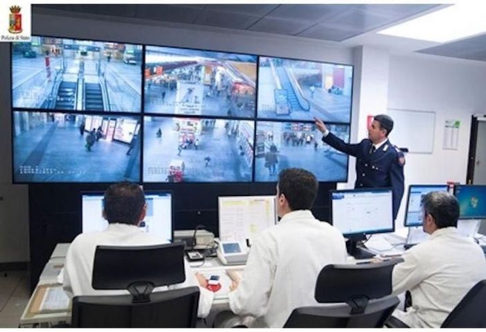 Controlli straordinari della Polfer: 983 persone controllate, 4 indagate e 7 multate