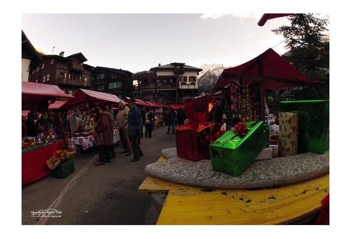 Macugnaga inaugura il mese dei Mercatini di Natale