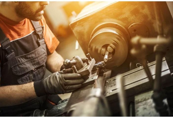 Riconoscimento a quattro imprese centenarie del Vco, simbolo di tradizione e innovazione