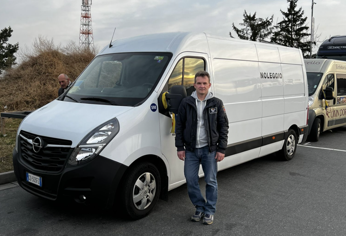 Partiti da Domo altri tre pulmini verso l'Ucraina Partiti da Domo altri tre pulmini verso l'Ucraina