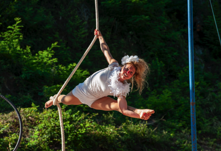 Slitta di 2 settimane il festival di circo contemporaneo in Val Grande