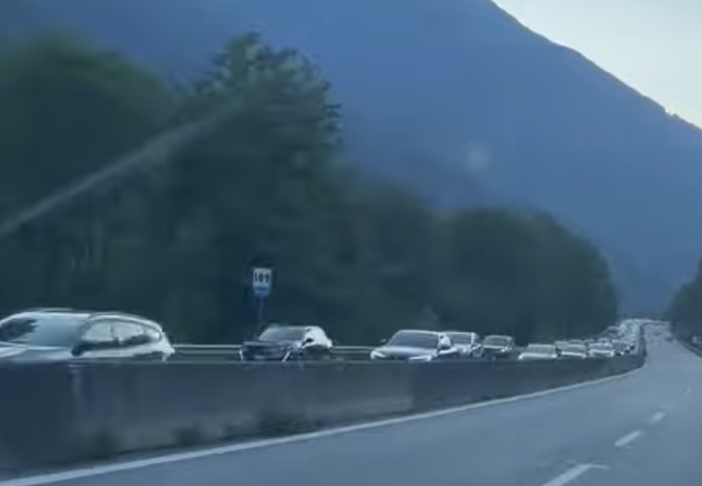 Lunghe code al rientro sulla superstrada ossolana
