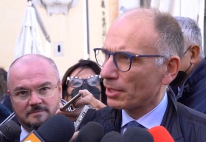 Attesa per l'incontro con Enrico Letta alla Festa dell'Unità Attesa per l'incontro con Enrico Letta alla Festa dell'Unità