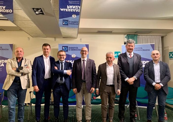 Convegno con i “big” dell’agricoltura nazionale, tra gli organizzatori l’europarlamentare ossolano Panza (Lega) Convegno con i “big” dell’agricoltura nazionale, tra gli organizzatori l’europarlamentare ossolano Panza (Lega)