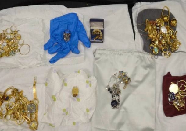 Svaligiavano le case della provincia spacciandosi per tecnici dell’acquedotto, arrestate dai Carabinieri tre persone