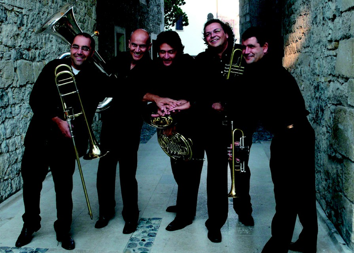 Mergozzo Si Nota, stasera il concerto degli Spilimbras ispirato al cinema muto