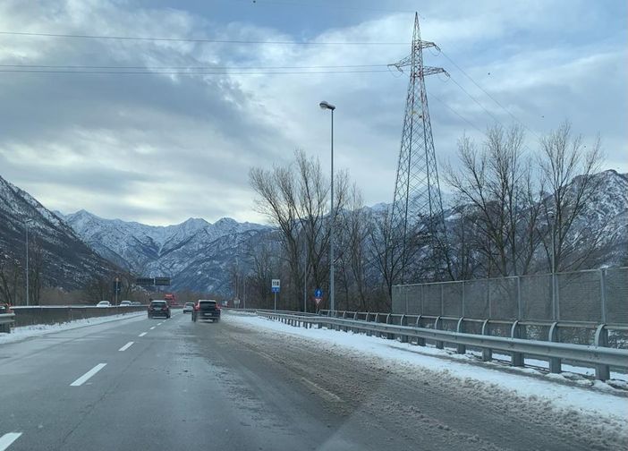 Ghiaccio e disagi in superstrada
