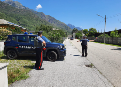 Vogogna, arrestato per estorsione un 22enne