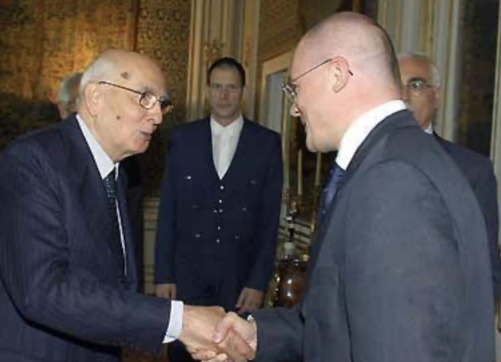 Addio a Giorgio Napolitano. Borghi: "Una colonna della Repubblica, sia sul piano politico che istituzionale" Addio a Giorgio Napolitano. Borghi: "Una colonna della Repubblica, sia sul piano politico che istituzionale"