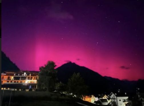 Immagine dell'aurora boreale di un nostro lettore da Cravegna dello scorso maggio