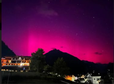 Immagini dell'aurora boreale di un nostro lettore da Cravegna Immagini dell'aurora boreale di un nostro lettore da Cravegna