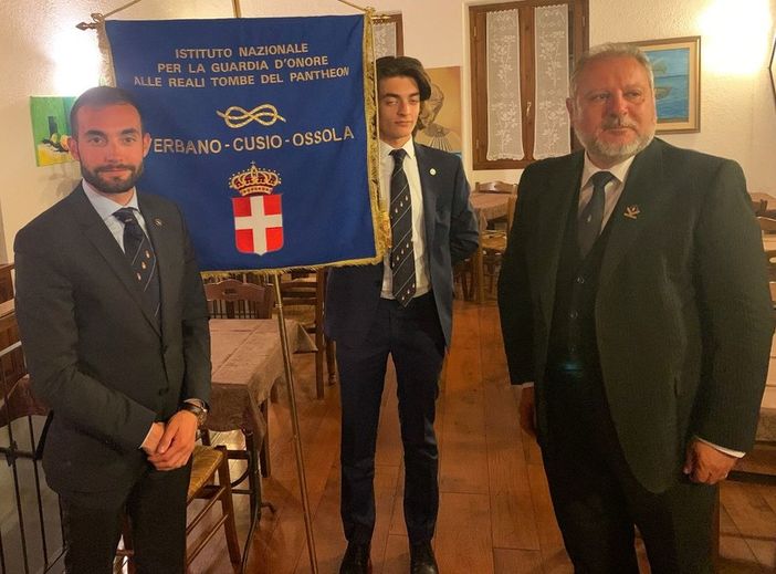 Le Guardie d’Onore del Vco celebrano i 130 anni della Capanna “Regina Margherita” Le Guardie d’Onore del Vco celebrano i 130 anni della Capanna “Regina Margherita”