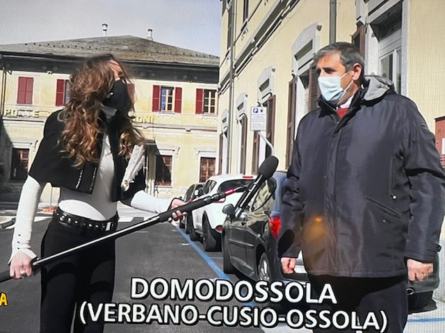 A Striscia la Notizia il servizio sui parcheggi della stazione