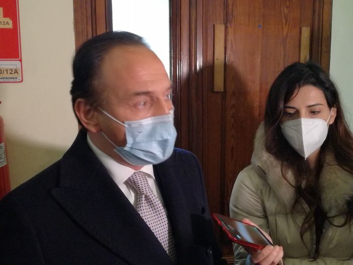 Piemonte in zona gialla, Cirio: "Forse mascherina obbligatoria all'aperto già da venerdì" VIDEO