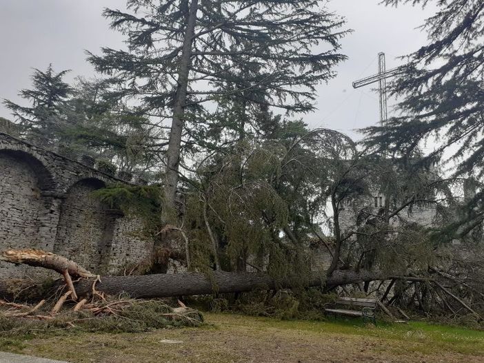I giardini del Sacro Monte Calvario ancora chiusi dopo l'alluvione. FOTO