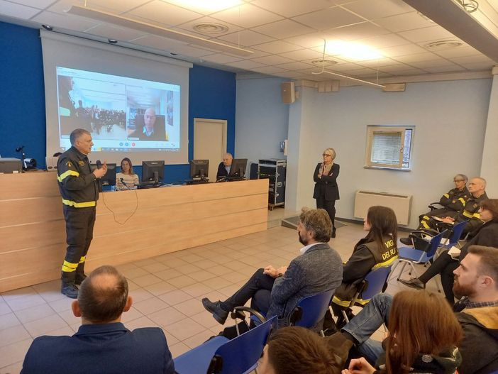 Evento Formativo Regionale “Modalità di intervento nelle emergenze ambientali” Evento Formativo Regionale “Modalità di intervento nelle emergenze ambientali”