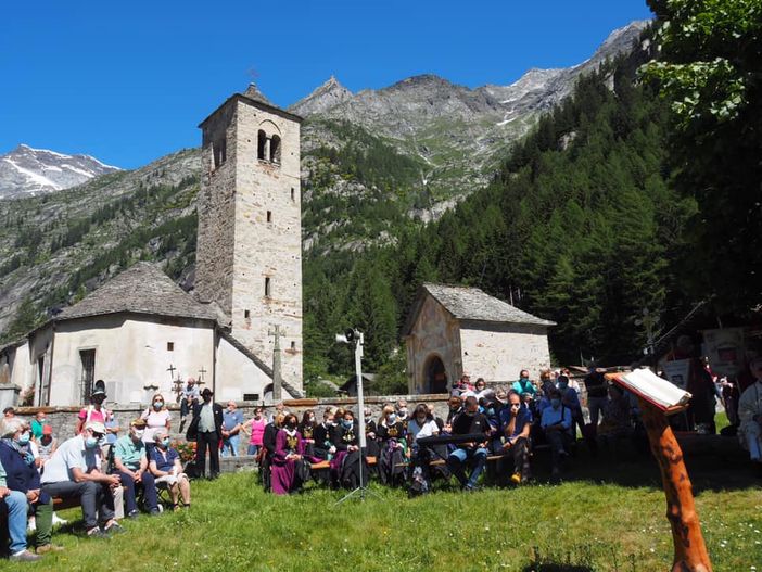 Entra nel vivo la Fiera di San Bernardo Entra nel vivo la Fiera di San Bernardo