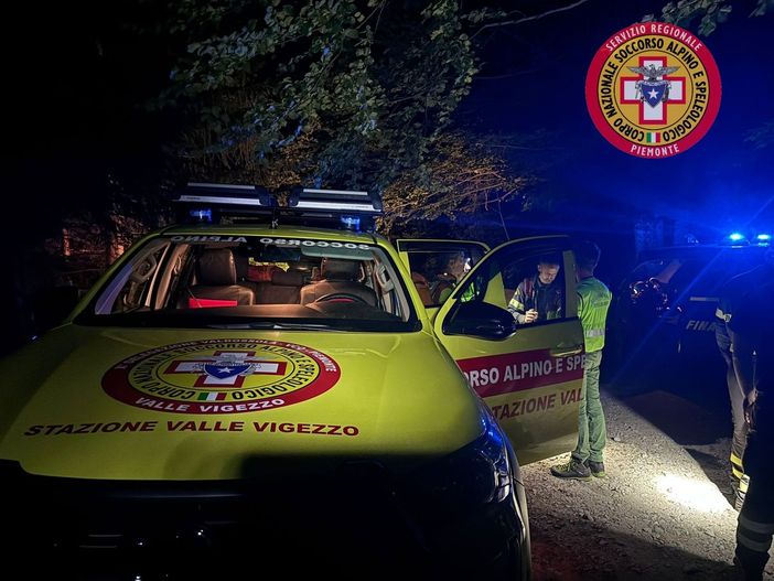 Padre e figlio dispersi durante una ricerca di funghi ad Arvogno, ritrovati nella notte Padre e figlio dispersi durante una ricerca di funghi ad Arvogno, ritrovati nella notte
