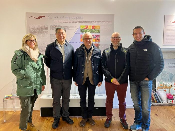 L'imprenditore Nelson Chang in visita a Santa Maria Maggiore