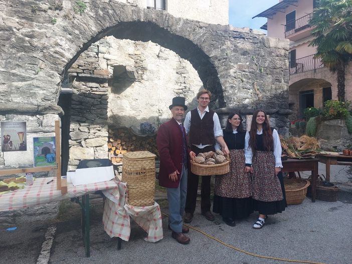 Grande successo per "Lo Pan Ner" a Montecrestese  FOTO