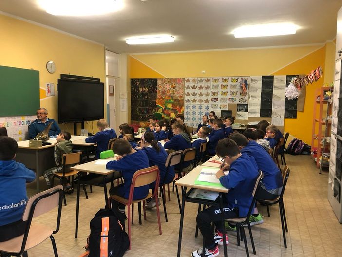 Le 'Penne Nere' raccontano il centenario nelle scuole di Vanzone