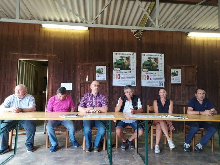 “Fai il gesto e lascia il resto”: la Sagra della Patata sostiene la Caritas di Domodossola “Fai il gesto e lascia il resto”: la Sagra della Patata sostiene la Caritas di Domodossola