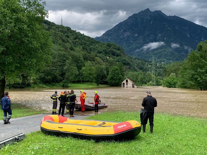 Esonda il Toce a Verampio, 3 famiglie isolate FOTO E VIDEO