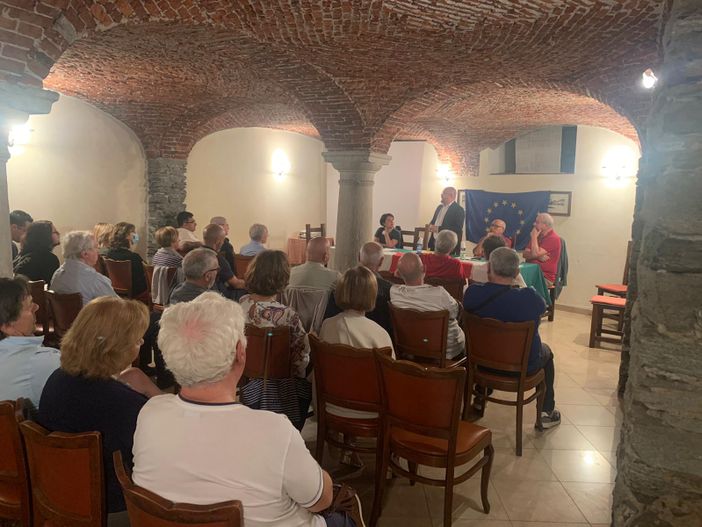 Borghi a Domodossola: “Ucraina, guerra con riflessi globali. Attenzione alla tenaglia sull’Italia”