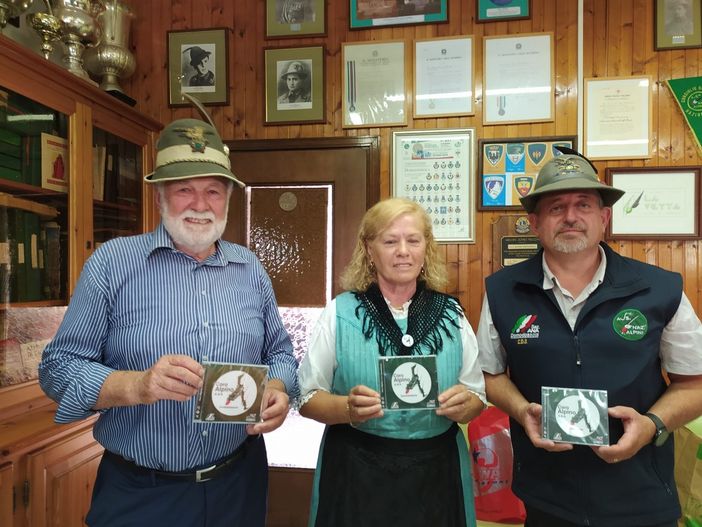 Primo cd per il coro degli alpini domesi Primo cd per il coro degli alpini domesi