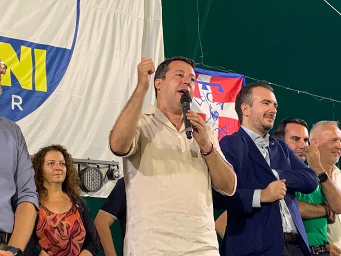 Salvini dal palco della Prateria lancia la campagna elettorale della Lega FOTO