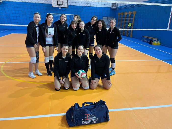 Pallavolo Rosmini e Volley Vigezzo, si riparte