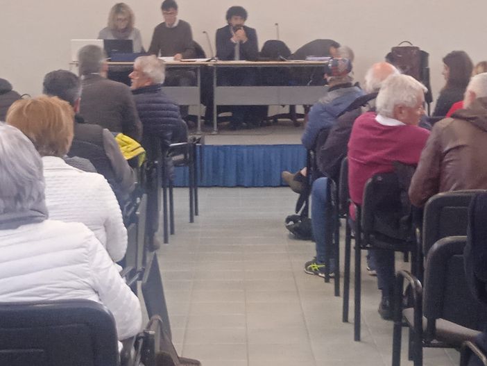 Via libera dei sindaci all'acquisizione dei terreni di Premosello per realizzare l'impianto a biogas Via libera dei sindaci all'acquisizione dei terreni di Premosello per realizzare l'impianto a biogas