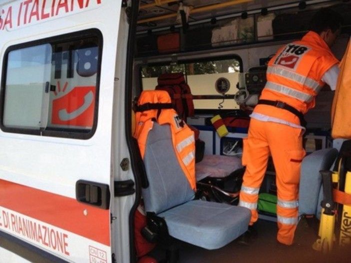 Una nuova ambulanza per la Croce Rossa di Domodossola Una nuova ambulanza per la Croce Rossa di Domodossola