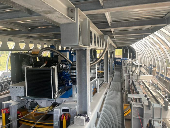 Ultimi preparativi per la nuova stazione motrice della cabinovia San Domenico - Alpe Ciamporino