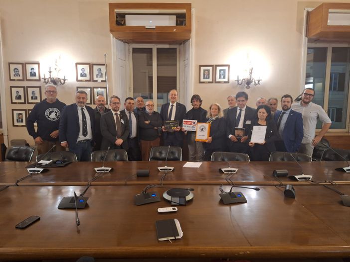 Un fermo ''no'' al Piano lupo Un fermo ''no'' al Piano lupo