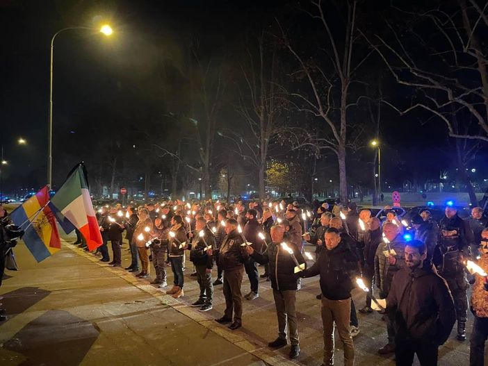 La tradizionale fiaccolata del Comitato 10 Febbraio celebra i 20 anni del Giorno del Ricordo