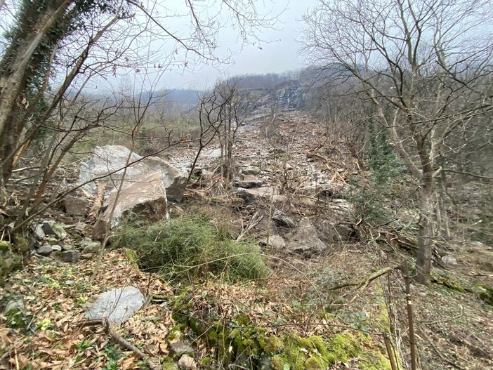 Frana nella notte a Crodo, undici persone evacuate Frana nella notte a Crodo, undici persone evacuate