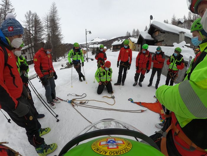 Il soccorso alpino: “Con la nuova legge regionale accolte le nostre istanze” Il soccorso alpino: “Con la nuova legge regionale accolte le nostre istanze”