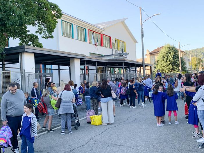 La scuola riparte con gli insegnanti, poche le cattedre vuote