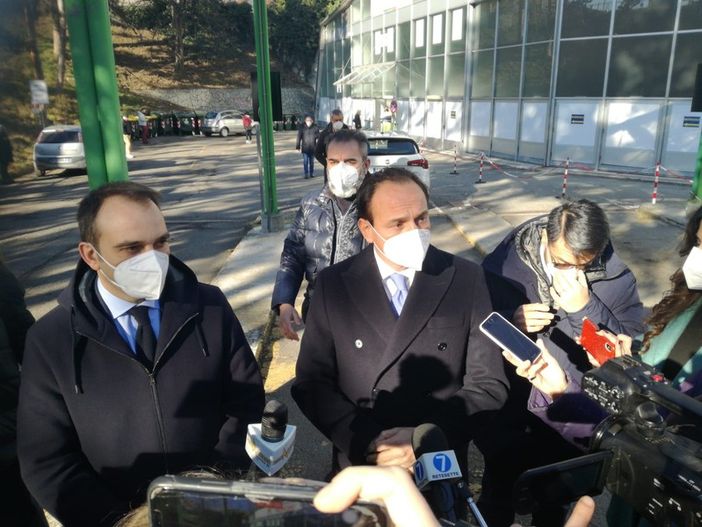 Vaccini nelle scuole. Cirio: "Siamo pronti, se i presidi ci fanno entrare" VIDEO Vaccini nelle scuole. Cirio: "Siamo pronti, se i presidi ci fanno entrare" VIDEO