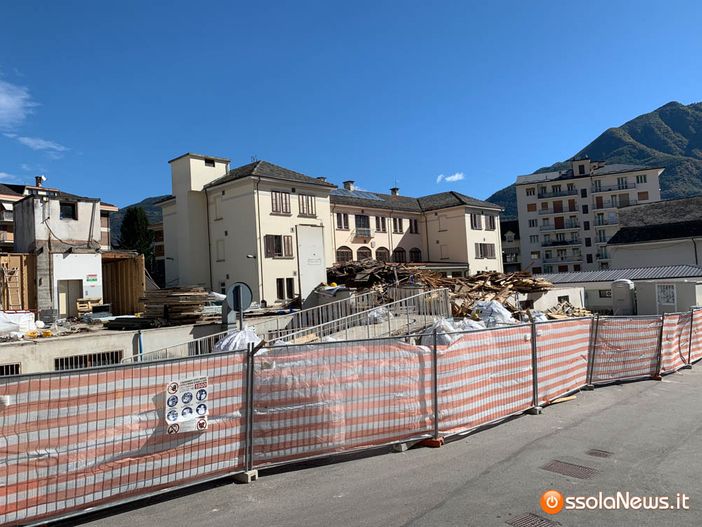 Abbattuto il prefabbicato dell'ex ortopedia del San Biagio FOTO