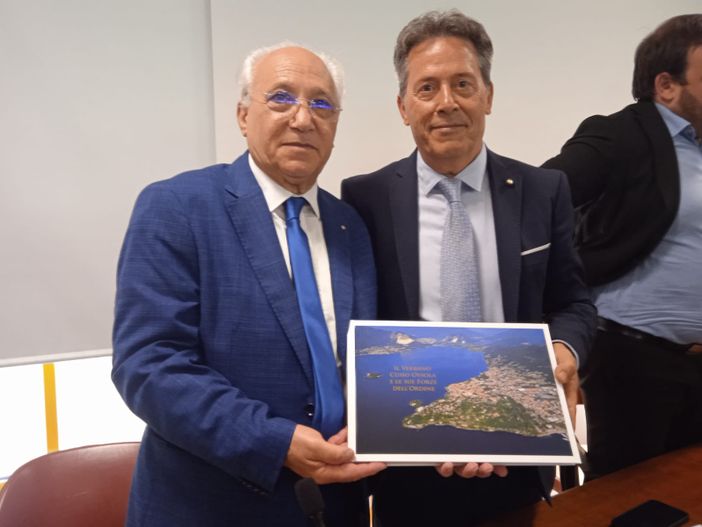 “Il Vco e le sue forze dell’ordine”: un nuovo libro per celebrare i 30 anni della provincia FOTO