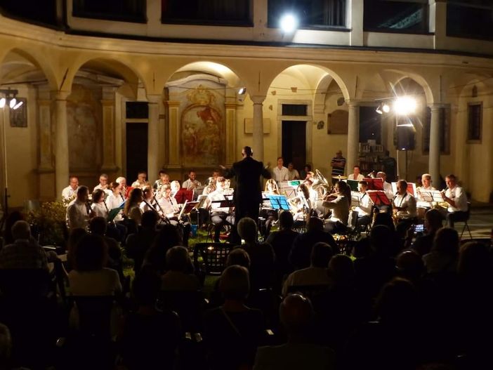 Mergozzo si nota, rimandato di un giorno il concerto &quot;Una notte in Italia&quot;