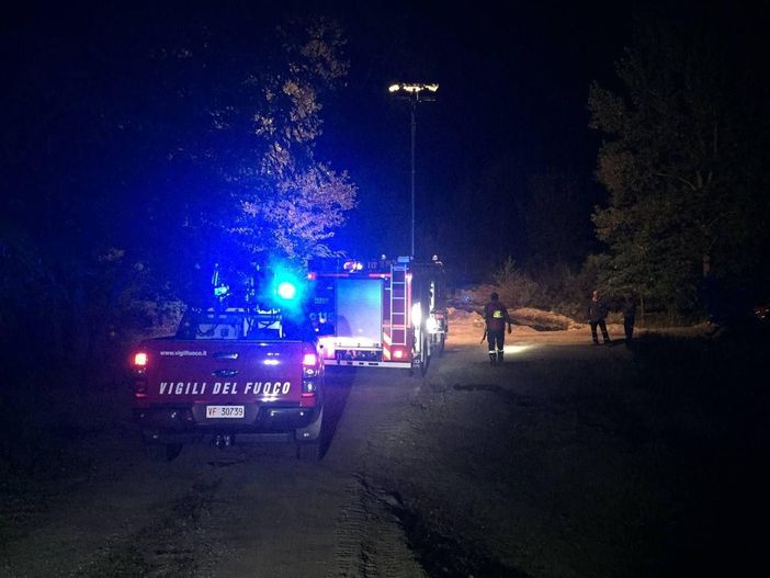 Donna in difficoltà nel fiume Toce per innanzamento improvviso delle acque Donna in difficoltà nel fiume Toce per innanzamento improvviso delle acque