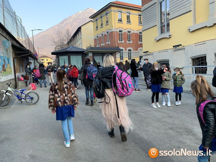 E' ufficiale, da lunedì in Piemonte dad al 100% nelle aree critiche. Ecco l'elenco di tutti i Comuni nelle due fasce di rischio