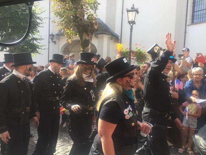 Raduno internazionale, gli spazzacamini 'invadono' Domodossola