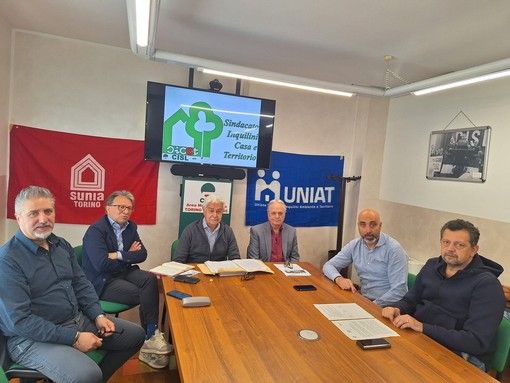 Sindacati contro la nuova legge regionale sull'edilizia pubblica: "Norma inutile e discriminatoria" Sindacati contro la nuova legge regionale sull'edilizia pubblica: "Norma inutile e discriminatoria"