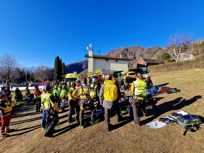 Soccorso alpino, quasi 1600 persone soccorse in un anno Soccorso alpino, quasi 1600 persone soccorse in un anno