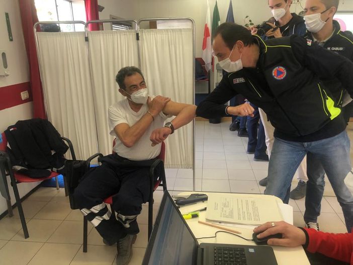 Vaccine day per i volontari della Protezione civile