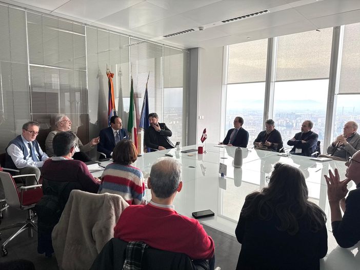 La Regione incontra i sindacati medici: proposto un tavolo di confronto e di condivisione dei dati La Regione incontra i sindacati medici: proposto un tavolo di confronto e di condivisione dei dati